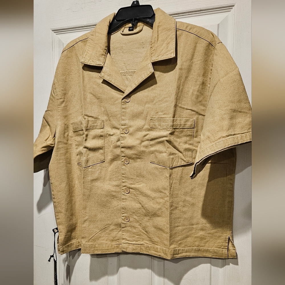 ANANKE CROPPED CUBAN BUTTON DOWN SHIRT